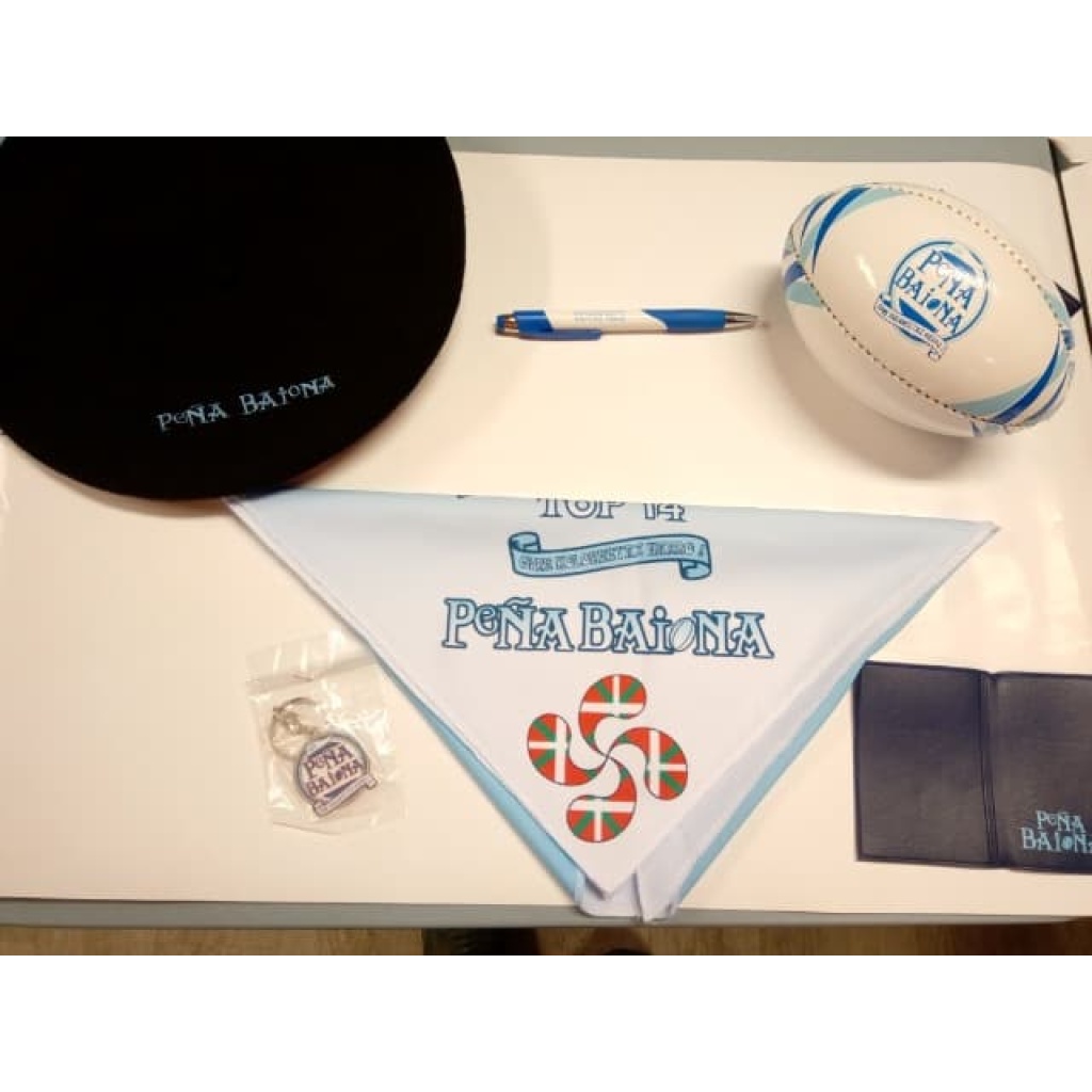 Pack Noël Echarpe Bonnet Béret ou Ballon